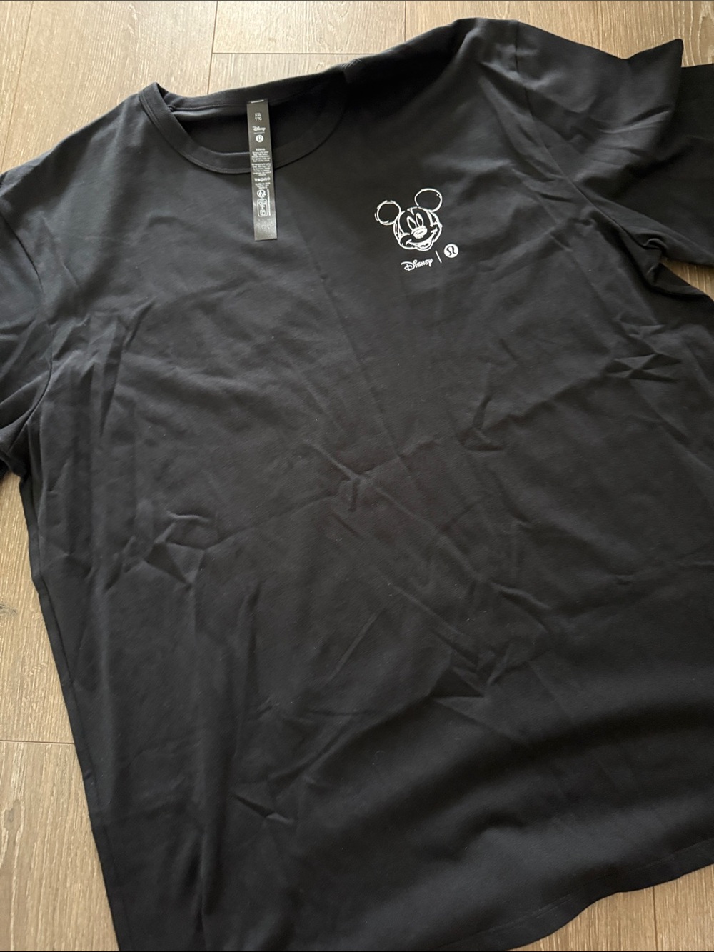 Disney x Lululemon Cotton Jersey T-Shirt
Black Mickey Mouse Tee